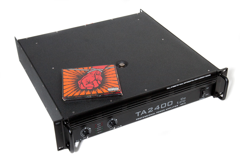 The t.amp TA2400 MK-X on iso ja raskas, jos toki hyvin tehokas.